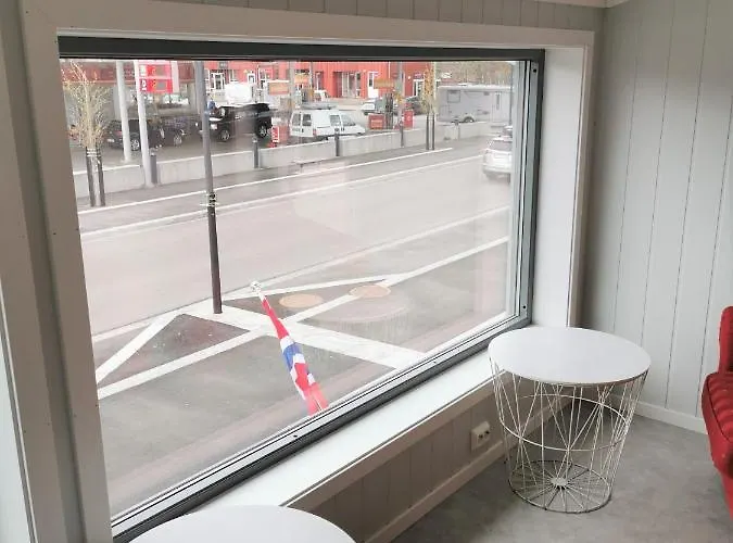 Vandrarhem Lofoten - *